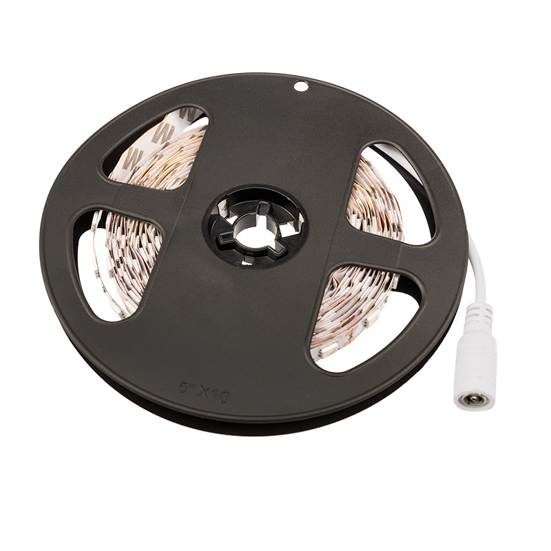 Лента светодиодная 12В, SMD5050, 14,4Вт/м, 60 LED/м, зеленый, 10мм, 5м, IP20 LAMPER — фото