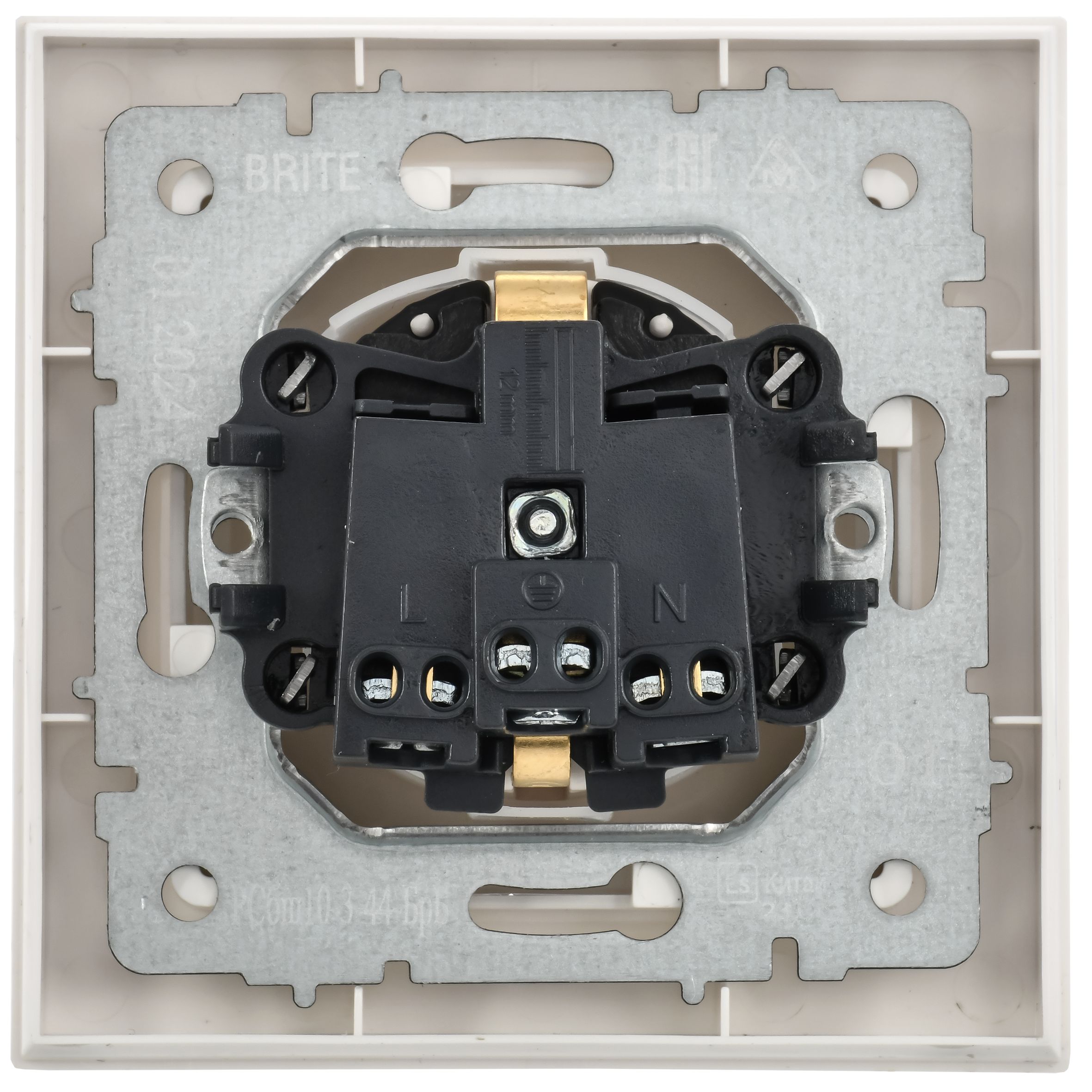 BRITE Розетка 1-местная с заземлением с защитными шторками и крышкой 16А IP44 в сборе РСбш10-3-44-БрБ белый — фото