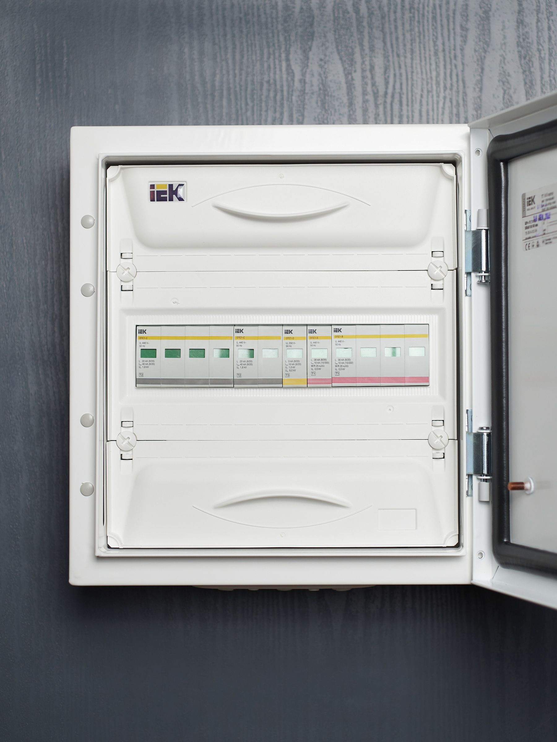 KARAT Ограничитель импульсного перенапряжения ОПС1-C 2P In=20кА Un=400В Im=40кА IEK — фото