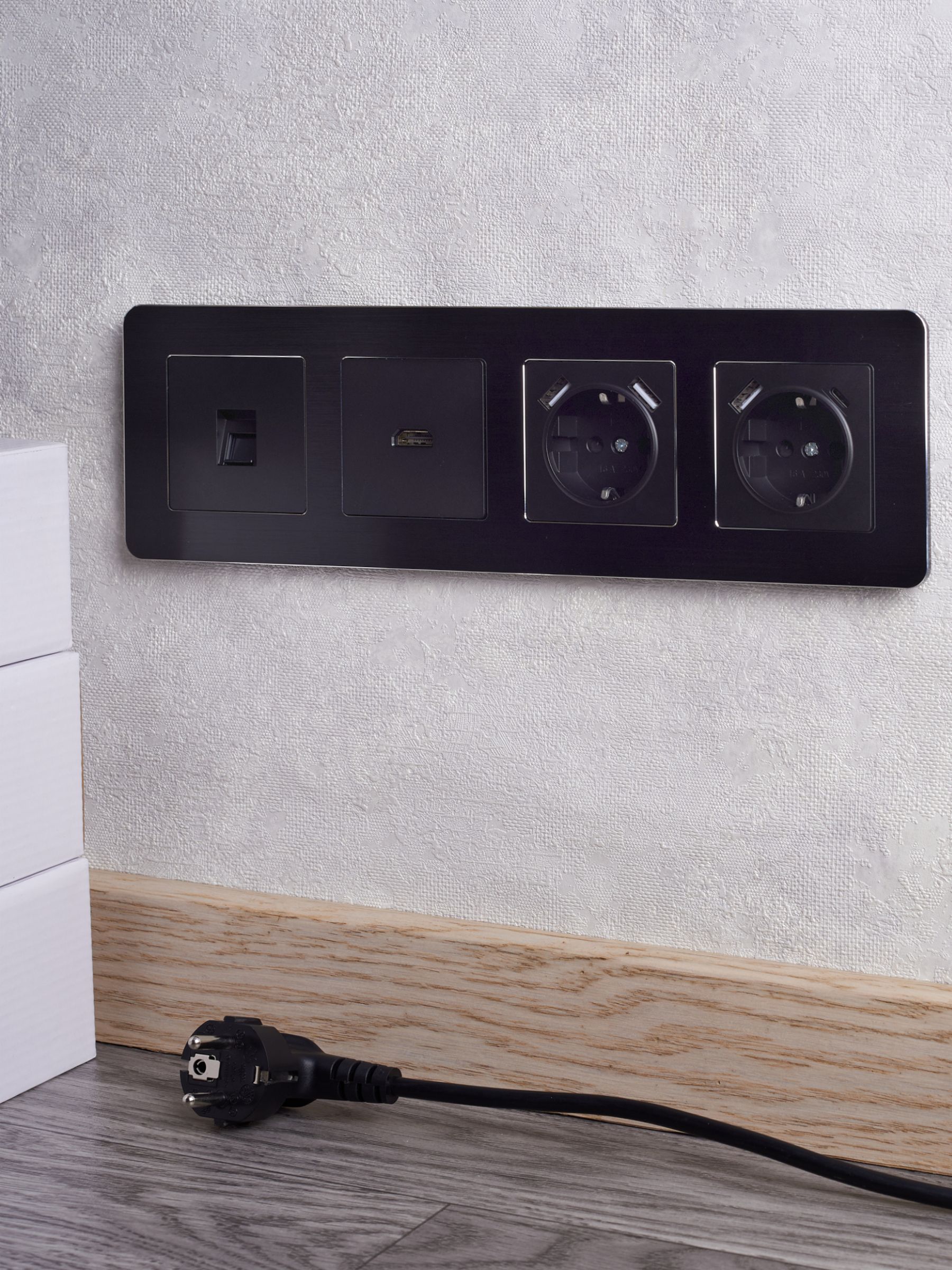 BRITE Розетка HDMI РHDMI-0-БрЧ черный IEK — фото