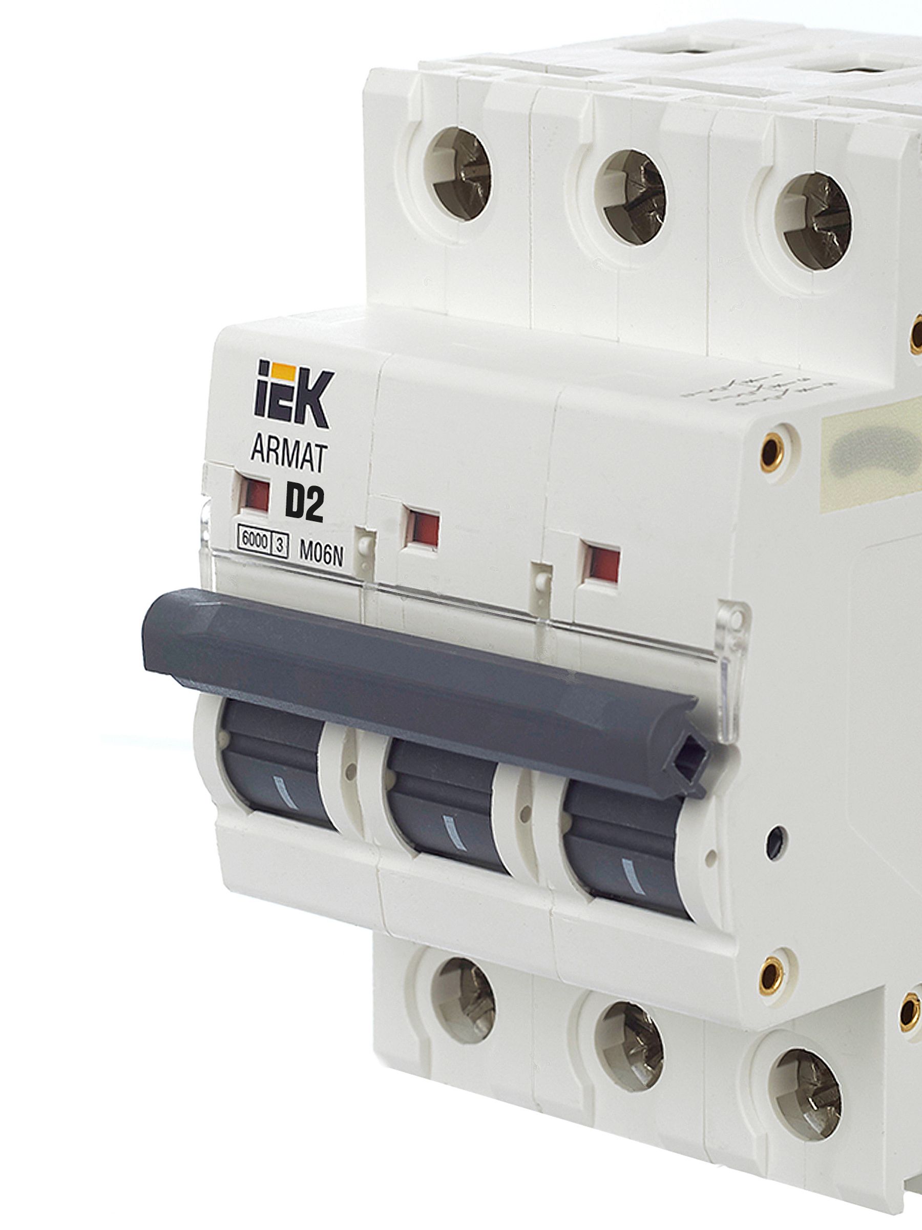 ARMAT Автоматический выключатель M06N 3P D 2А IEK — фото