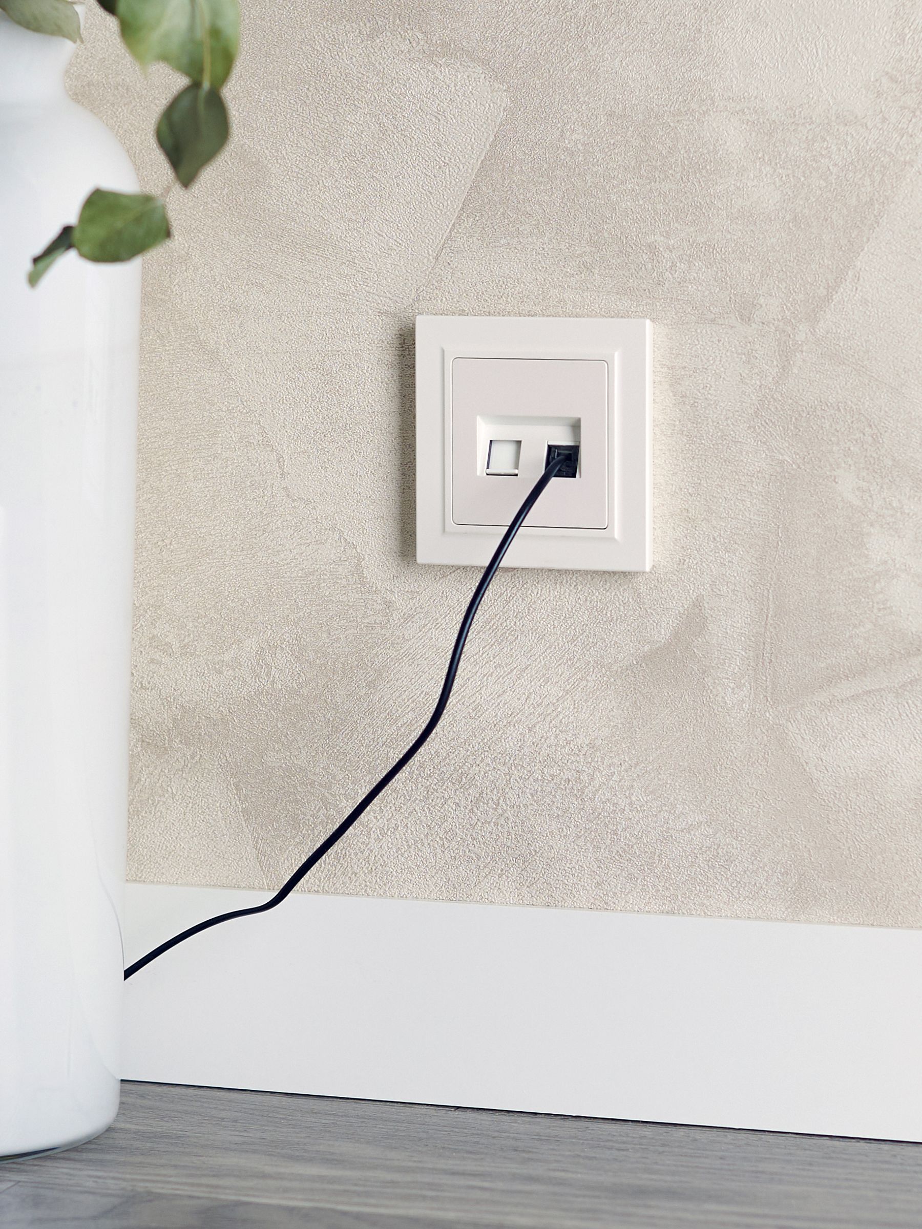 BRITE Розетка компьютерная двойная кат.5E RJ45 РК10-2-БрЖ жемчуг IEK — фото