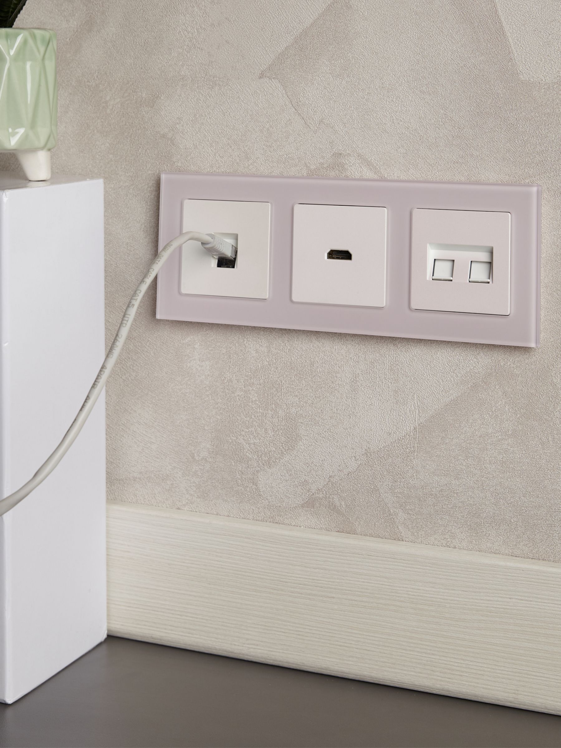 BRITE Розетка компьютерная двойная RJ45 кат.6 РК11-2-БрЖ жемчуг IEK — фото