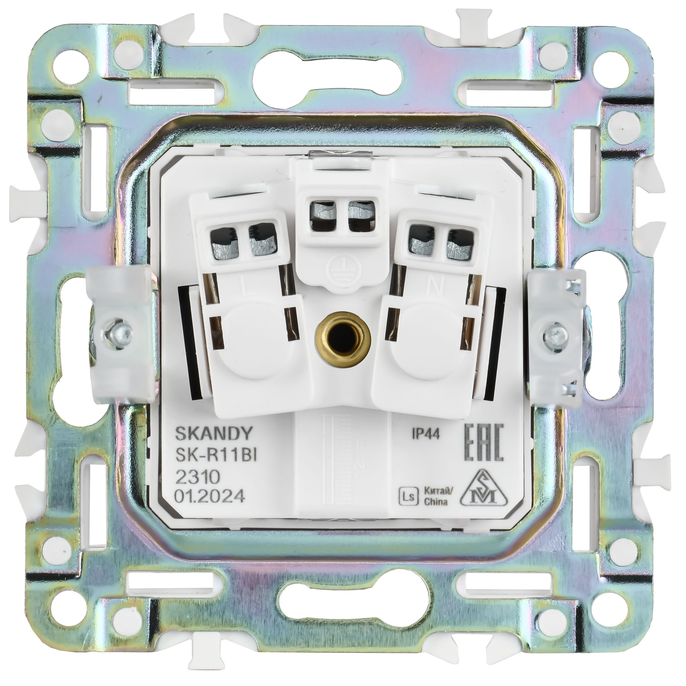 SKANDY Розетка 1-местная с заземлением с защитными шторками и крышкой 16А IP44 SK-R11Bl черный IEK — фото