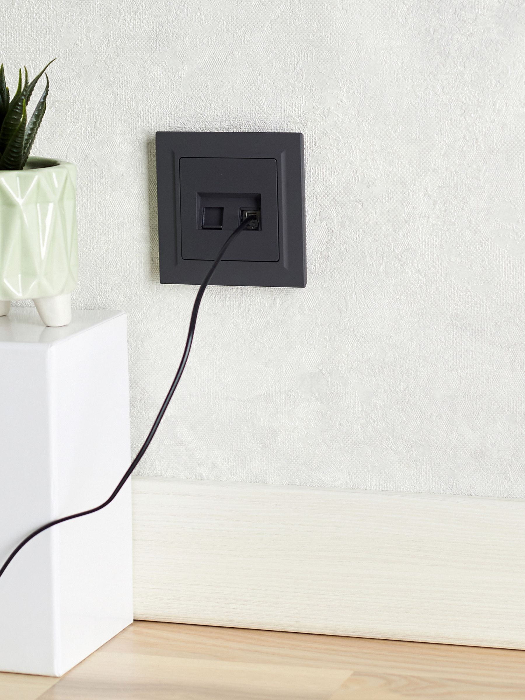 BRITE Розетка компьютерная двойная RJ45 кат.5E РК10-2-БрГ графит IEK — фото