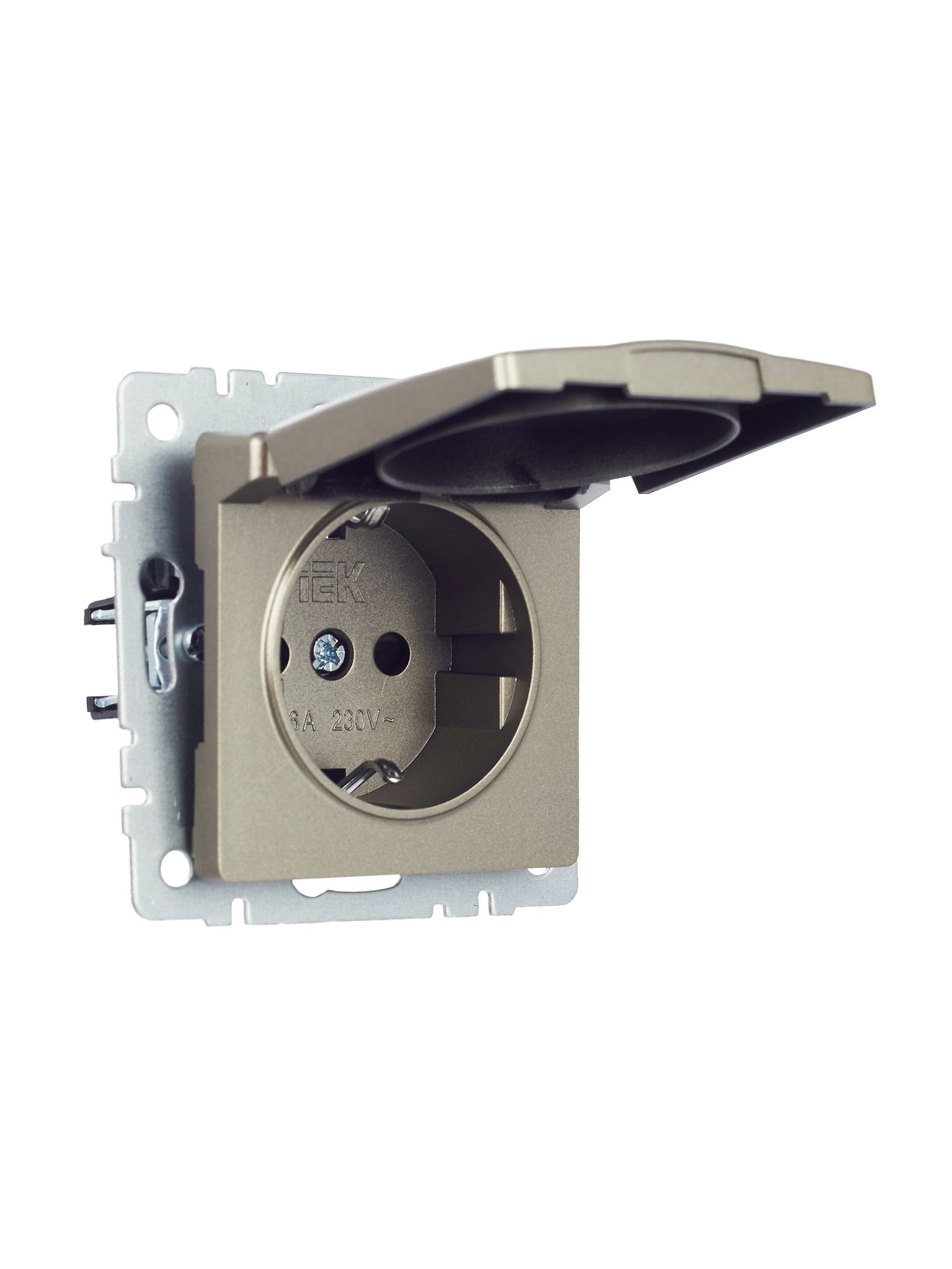 BRITE Розетка 1-местная с заземлением с защитными шторками и крышкой 16А IP20 РСбш10-3-БрШ шампань IEK — фото