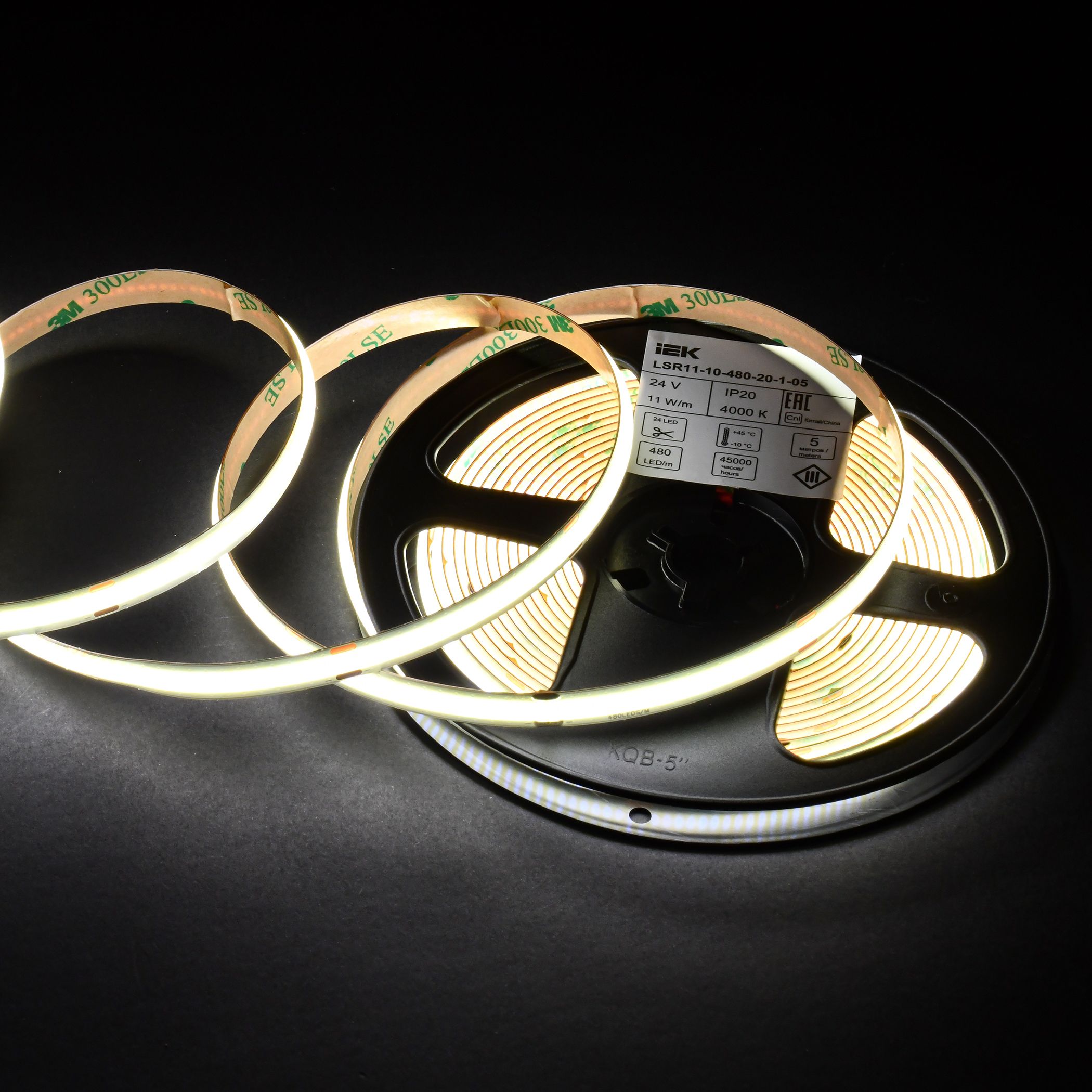 Лента светодиодная 5м COB 480LED/м 11Вт/м IP20 ширина 8мм 24В нейтральный белый IEK — фото