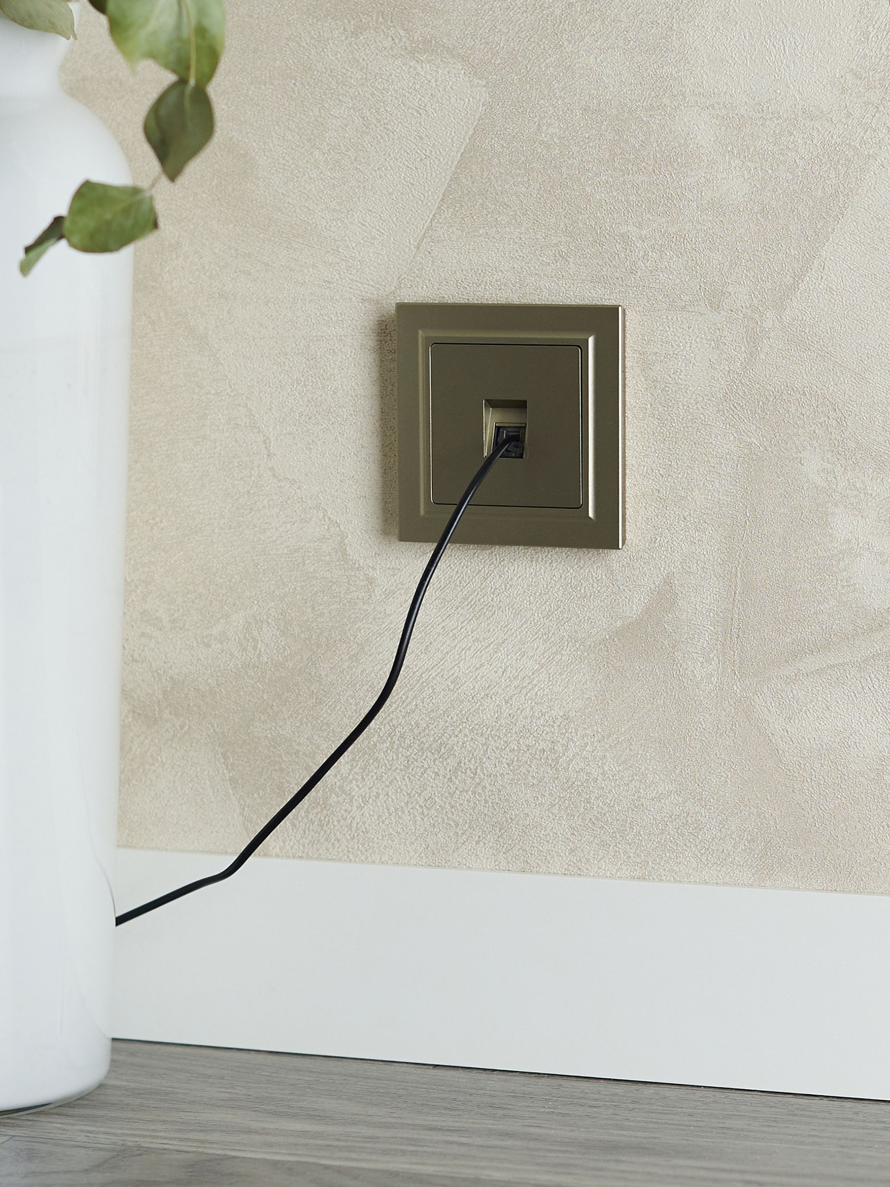 BRITE Розетка компьютерная RJ45 кат.5E РК10-БрШ шампань IEK — фото