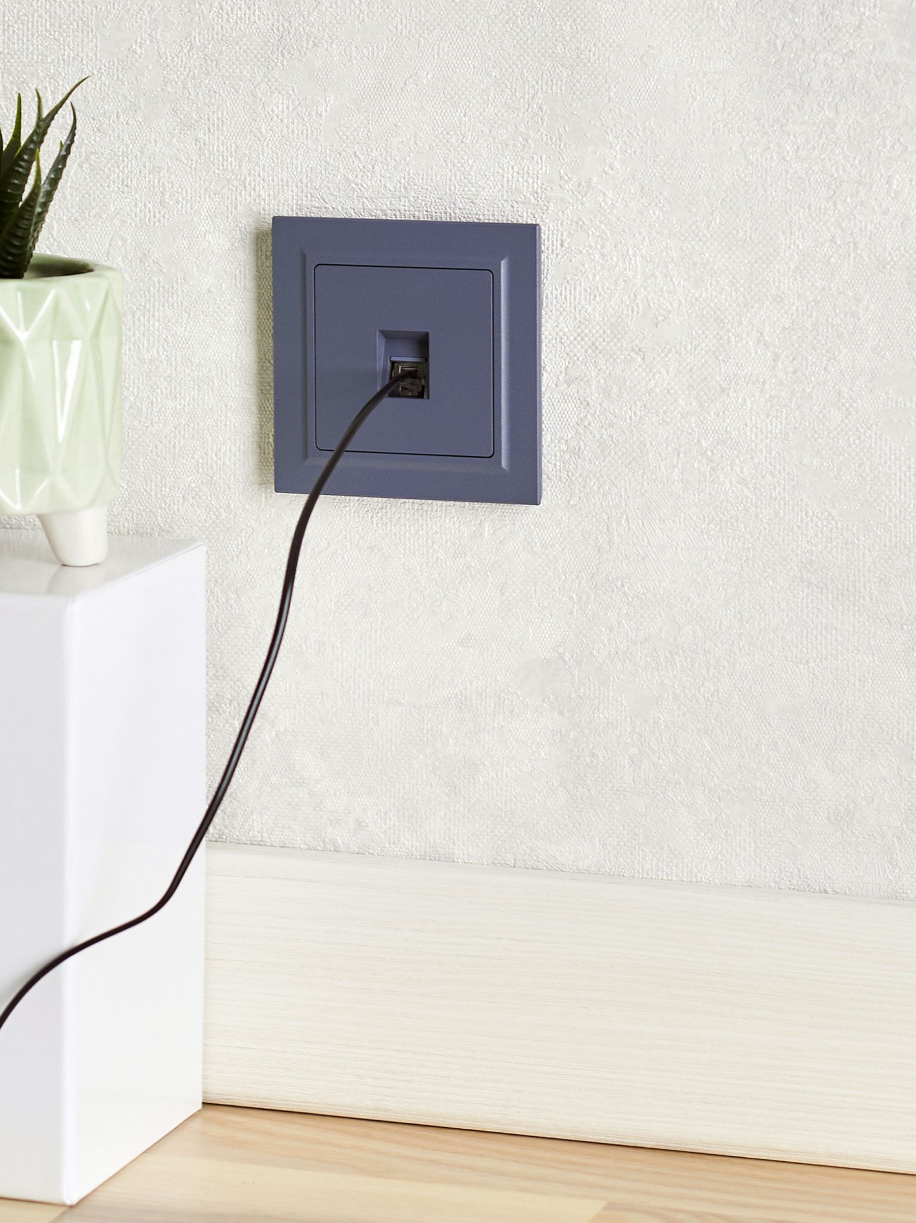 BRITE Розетка компьютерная RJ45 кат.5E РК10-БрМ маренго IEK — фото
