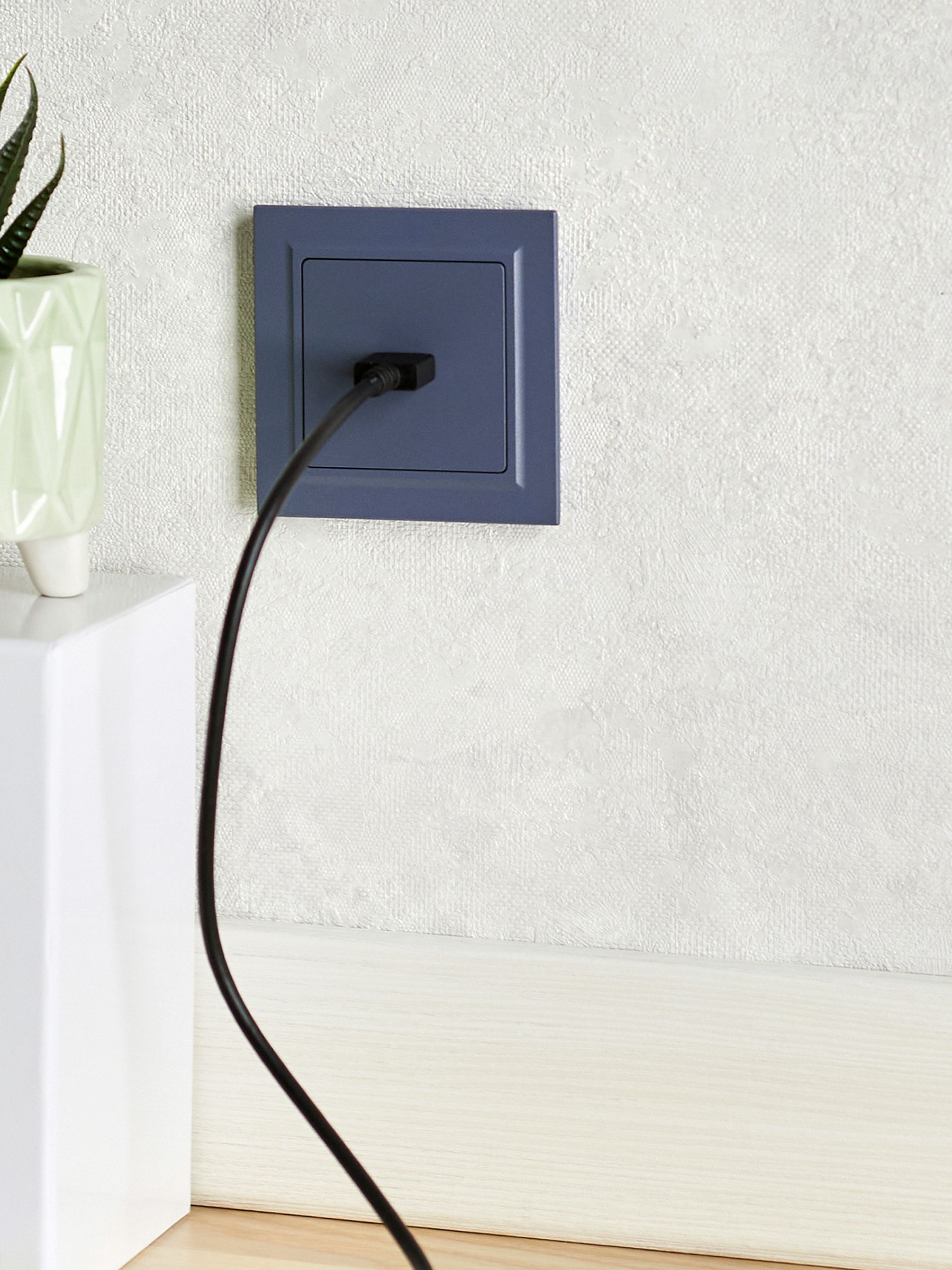 BRITE Розетка HDMI РHDMI-0-БрМ маренго IEK — фото