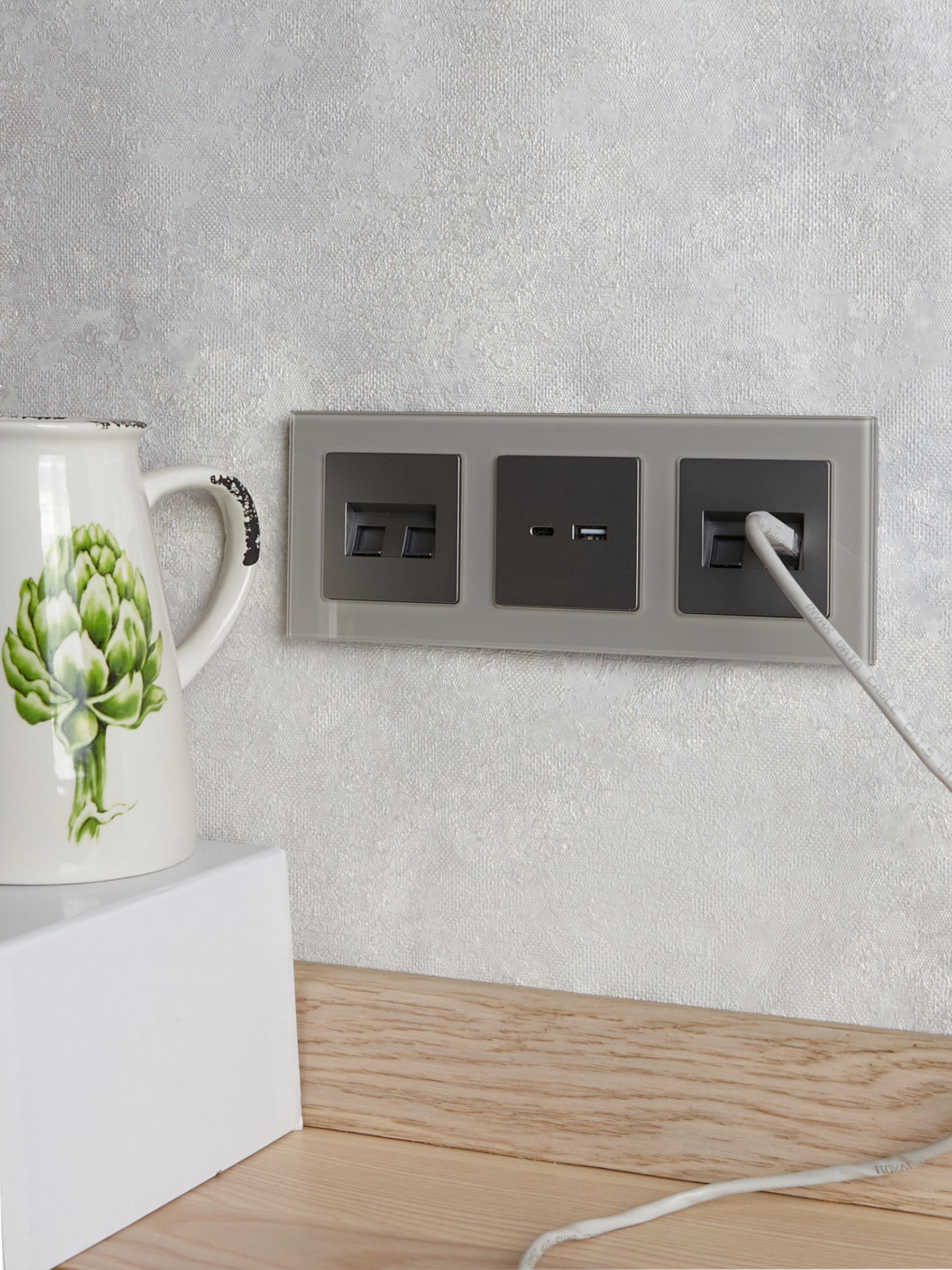 BRITE Розетка USB A+C 18Вт РЮ11-1-БрС сталь IEK — фото