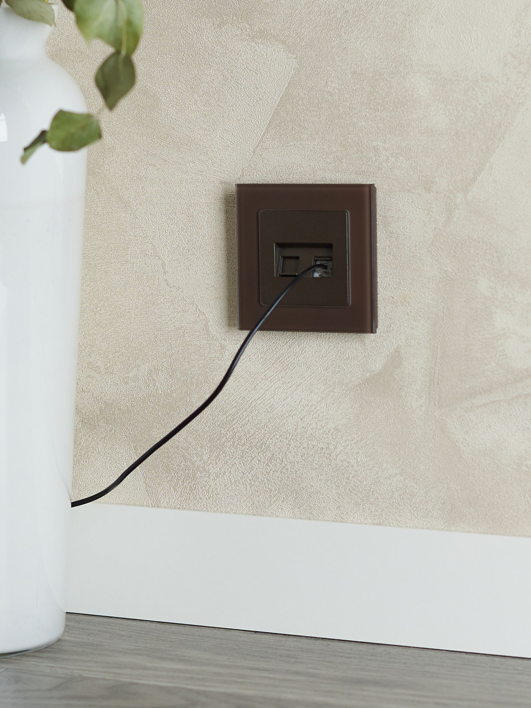 BRITE Розетка двойная RJ11+RJ45 кат.5E РК/Т12-БрТБ темная бронза IEK — фото