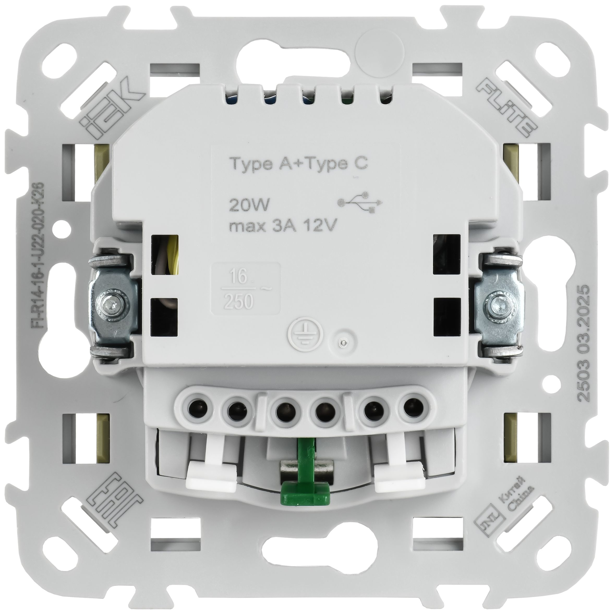 FLITE Розетка 1-местная с заземлением с защитными шторками 16А с USB A+C 20Вт безвинтовое крепление РСЮшс11-1-ФлО оливковый IEK — фото