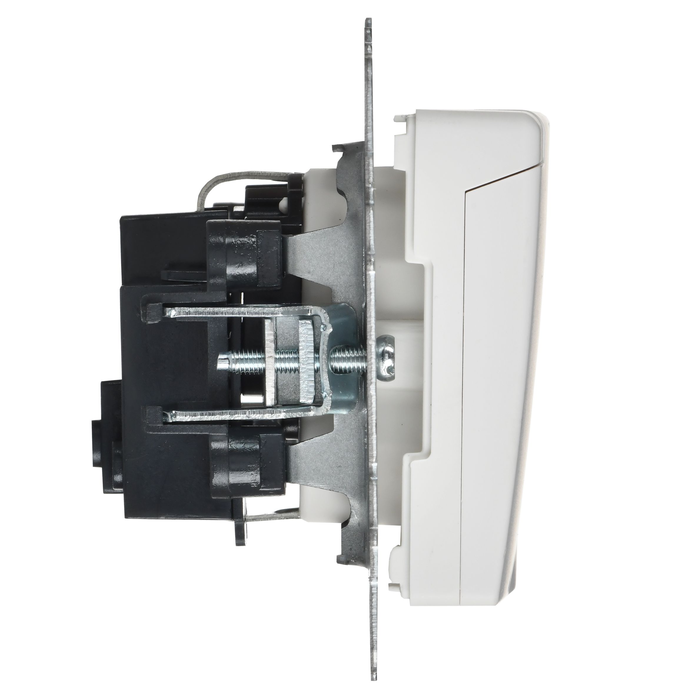 BRITE Розетка 1-местная с заземлением с защитными шторками и крышкой 16А IP20 РСбш10-3-БрАБ арктический белый IEK — фото