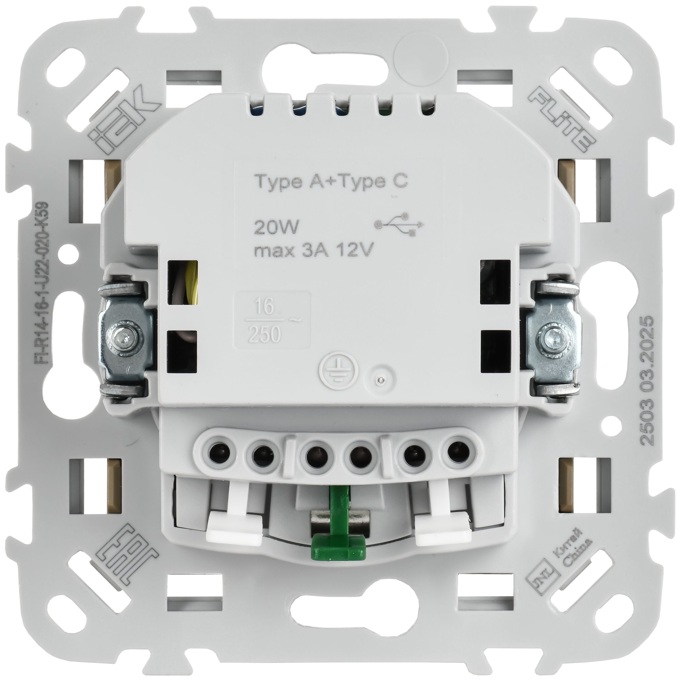 FLITE Розетка 1-местная с заземлением с защитными шторками 16А с USB A+C 20Вт безвинтовое крепление РСЮшс11-1-ФлХ хаки IEK — фото