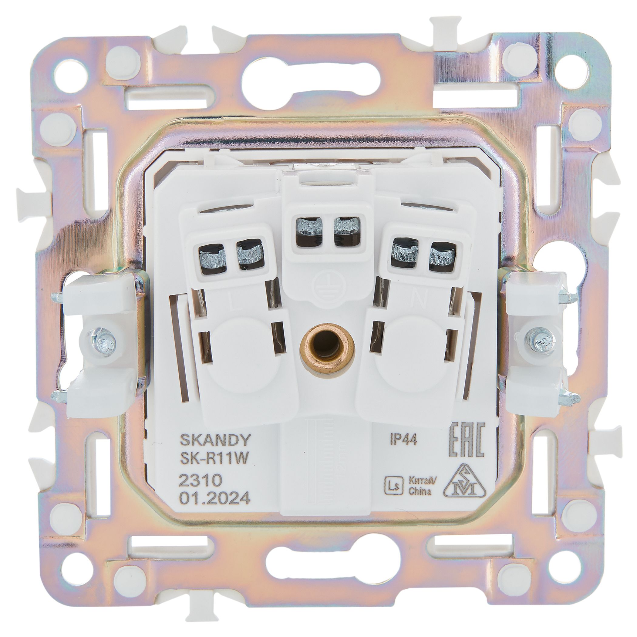 SKANDY Розетка 1-местная с заземлением с защитными шторками и крышкой 16А IP44 SK-R11W арктический белый IEK — фото
