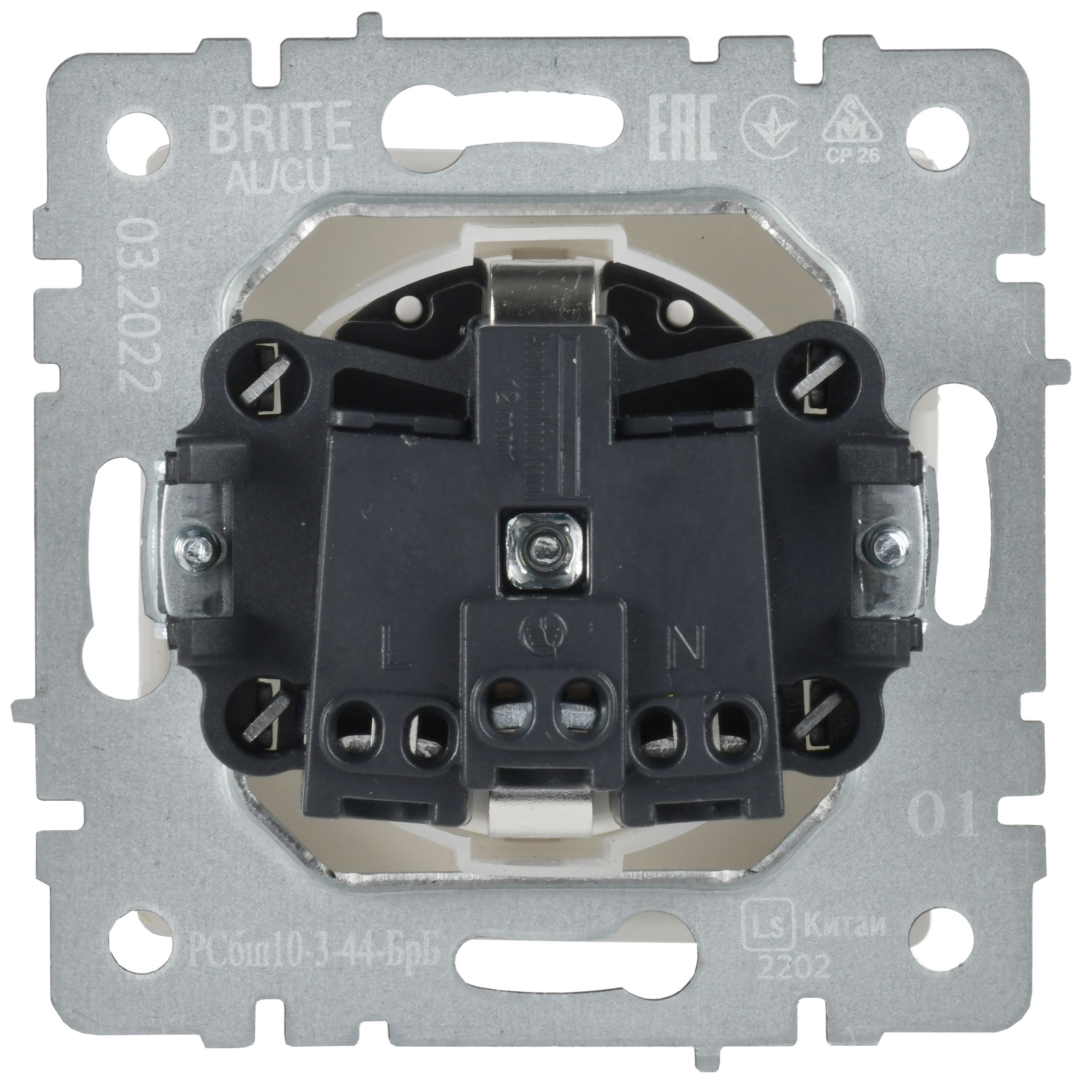 BRITE Розетка 1-местная с заземлением с защитными шторками и крышкой 16А IP44 РСбш10-3-44-БрБ белый IEK — фото
