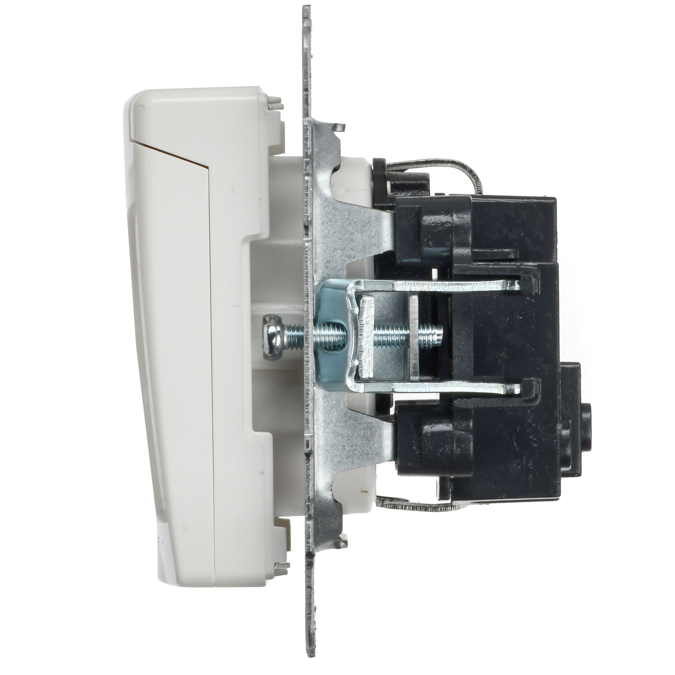 BRITE Розетка 1-местная с заземлением с защитными шторками и крышкой 16А IP20 РСбш10-3-БрБ белый IEK — фото