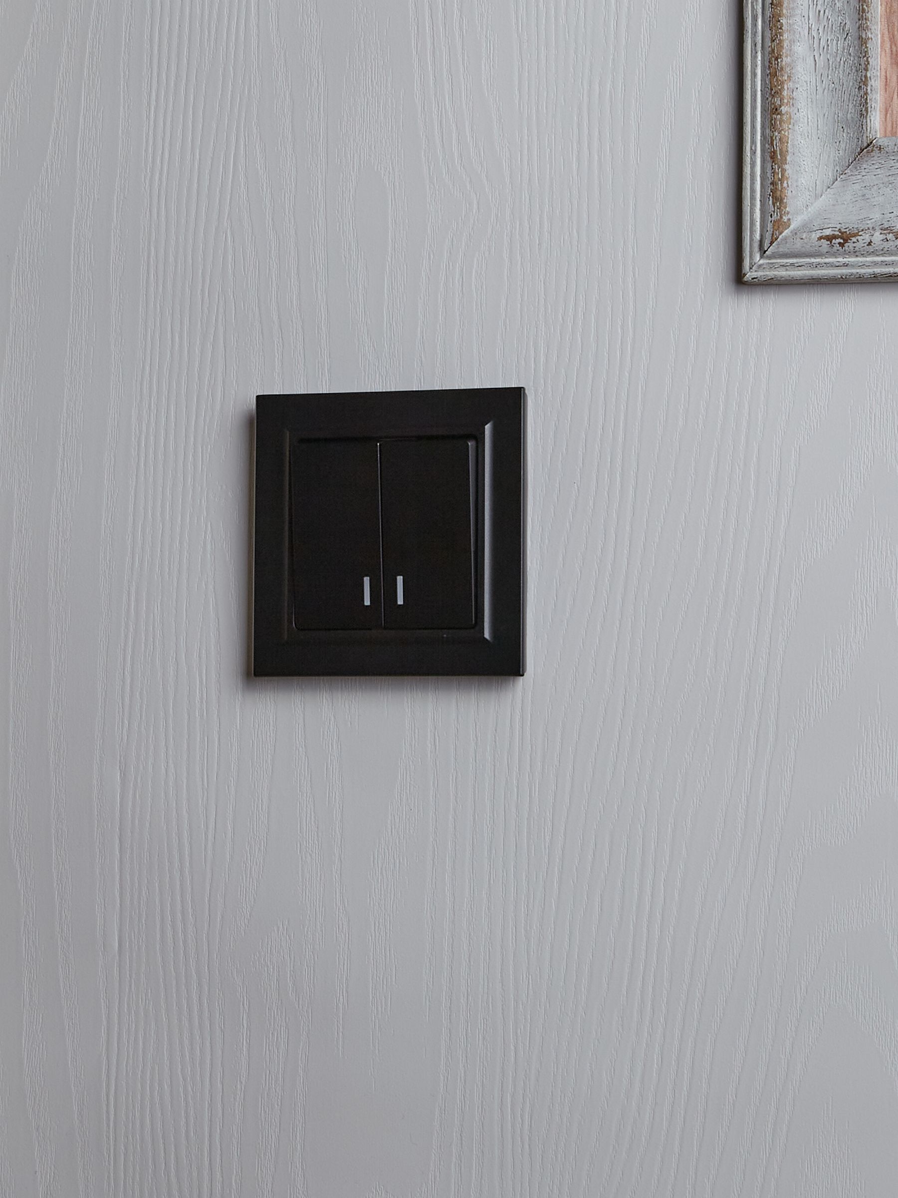 BRITE Рамка 1-местная IP44 РУ-1-БрЧ-44 черный IEK — фото