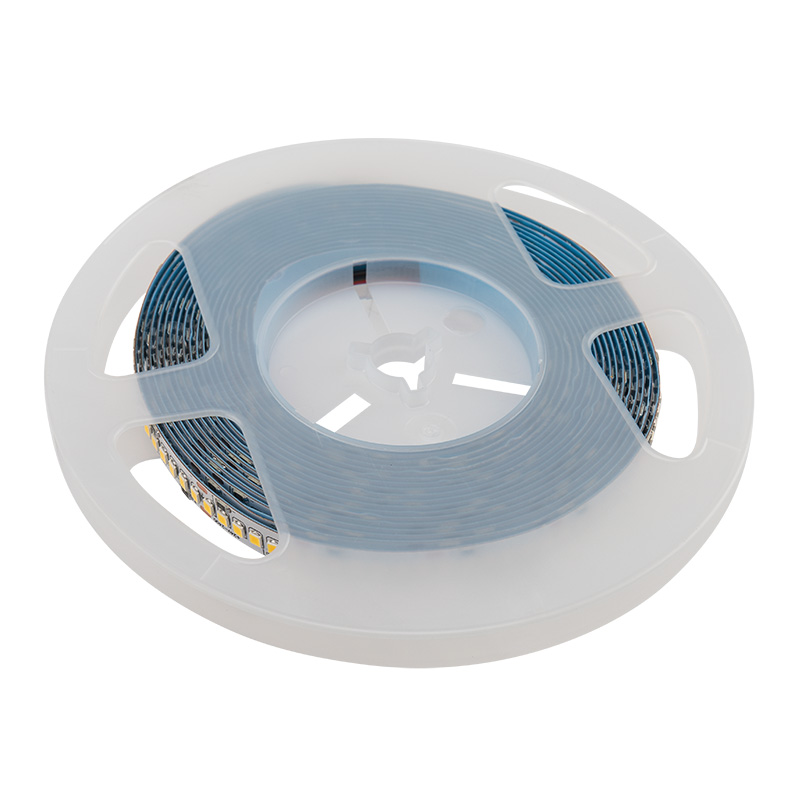 Лента светодиодная 24В, SMD2835, 19,2Вт/м, 240 LED/м, 3000К, 15мм, 5м, IP20 LAMPER — фото