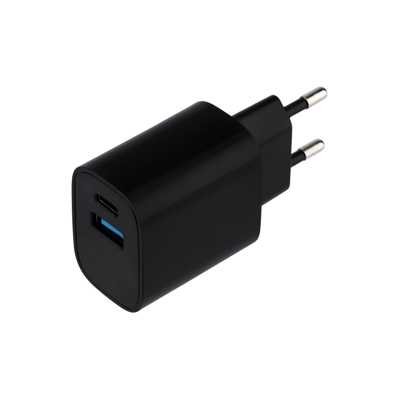 Сетевое зарядное устройство USB + Type-C, 5В, 2,4A, черное REXANT — фото