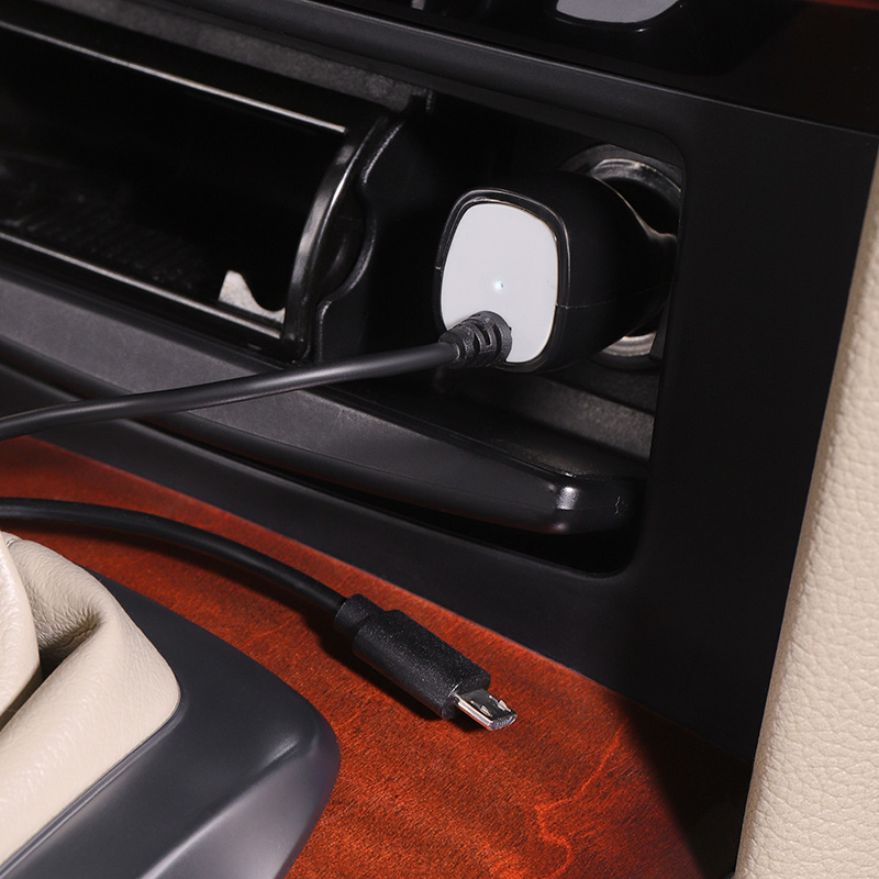 Автозарядка в прикуриватель micro USB (АЗУ) (5В, 1000мА) шнур прямой 1,2 м черная REXANT — фото