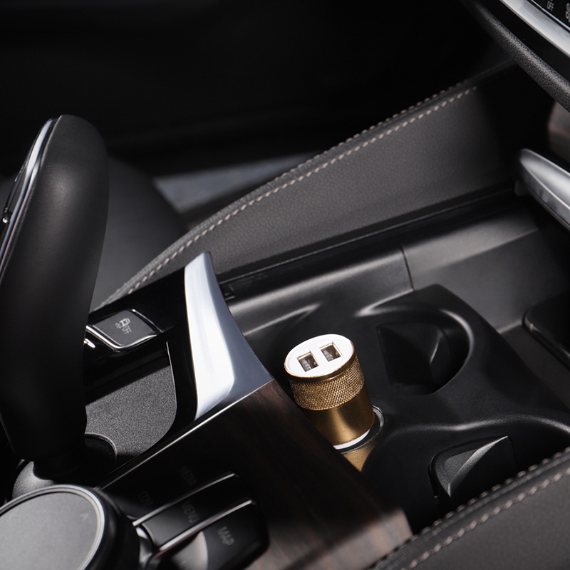 Автозарядка в прикуриватель 2хUSB (АЗУ) (1000+2100 мА) REXANT — фото