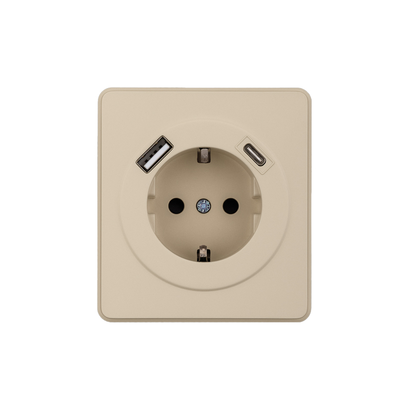 Розетка ROUND 1-ая с/з с/у з/ш 16А с USB A+C быстрой зарядки 5В/3А шелк KRANZ — фото