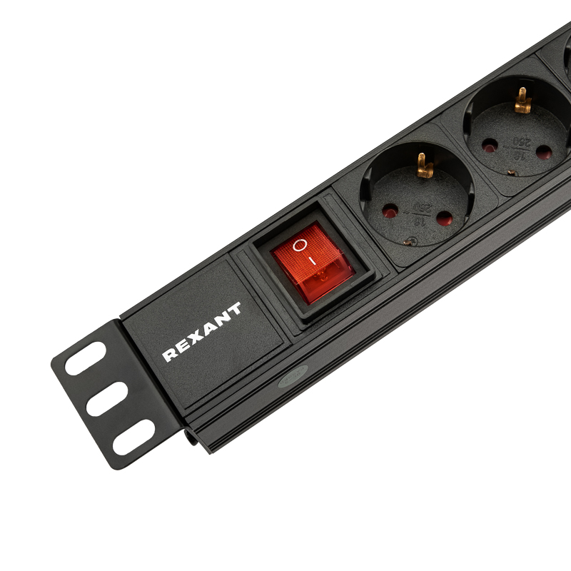 Блок распределения питания PDU горизонтальный 1U 8 розеток СЕЕ 7/4 Schuko 10A выкл алюм корп гнездо C14 черный REXANT — фото