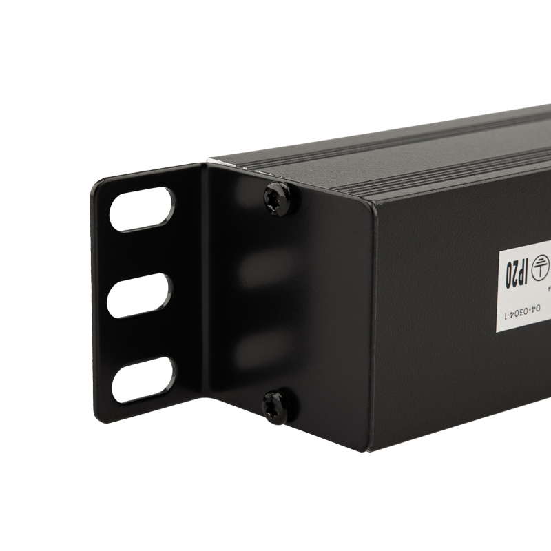 Блок распределения питания PDU горизонтальный 1U 8 розеток C13 10A без выкл алюм корп шнур 2м вилка C14 черный REXANT — фото
