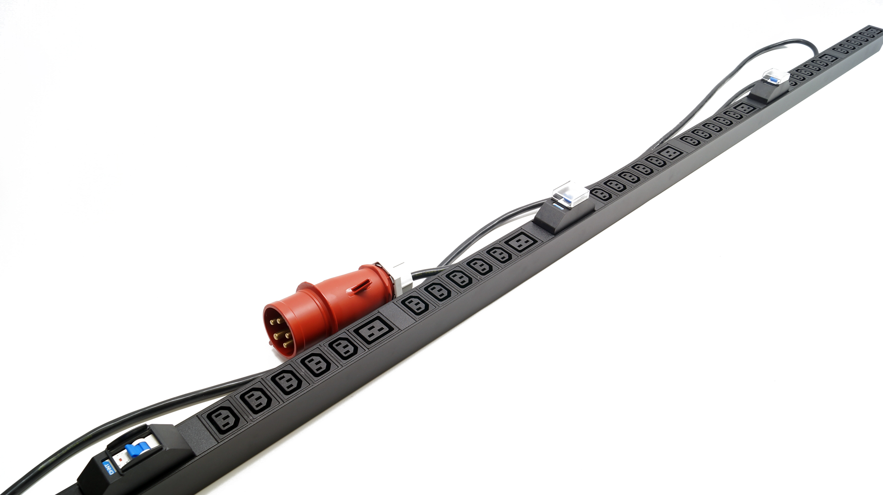 Hyperline SHE-30IEC-6BIEC-B-3x32-3PVR Блок розеток, вертикальный, 30 розеток IEC 60320 C13, 6 розеток IEC 60320 C19, автоматический выключатель, кабель питания 3м (5х4.0мм2) с вилкой IEC 60309 32А (3P+N+E), 380В, корпус алюминий, черный