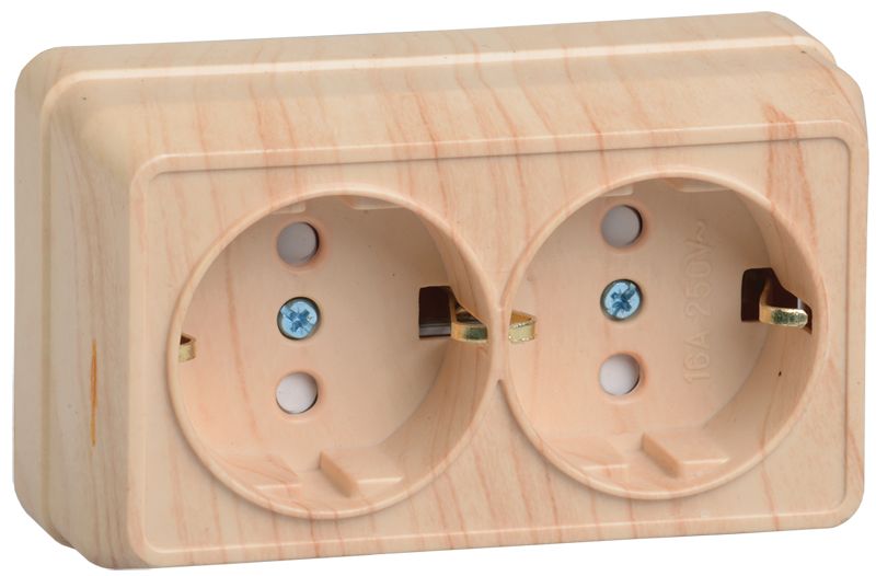 OKTAVA Розетка 2-местная с заземлением с защитными шторками для открытой установки 16А РСш22-3-ОС сосна GENERICA